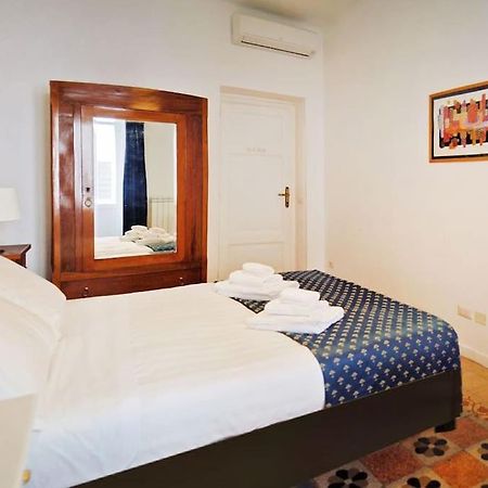 Near Colosseum By Varental 2Br + 1Sb Ρώμη Εξωτερικό φωτογραφία