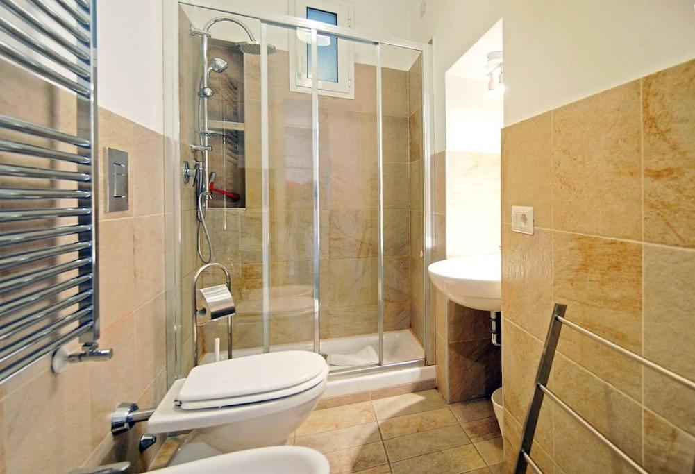 Near Colosseum By Varental 2Br + 1Sb Ρώμη Εξωτερικό φωτογραφία